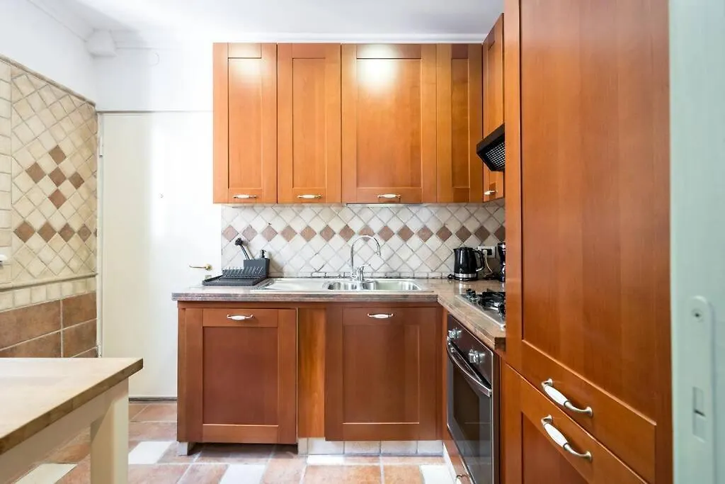 Classy Queen Elisabeth - 2Br Apartment Bucureşti
