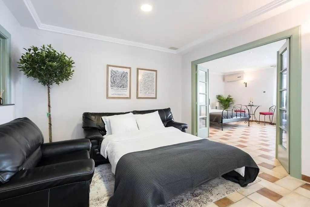 Classy Queen Elisabeth - 2Br Apartment Bucureşti